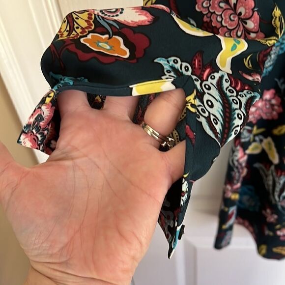 LOFT amazing Floral Dress - Picture 6 of 6